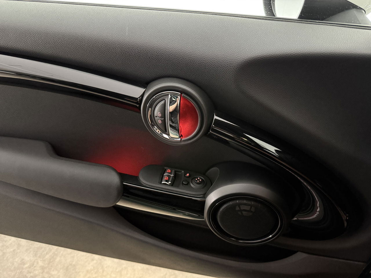 MINI Cooper S 2.0 Cooper S Knightsbridge Edition | 192PK | Panoramadak | Harman/Kardon | Sfeerverl. | LED | Carplay | Parkeersens.