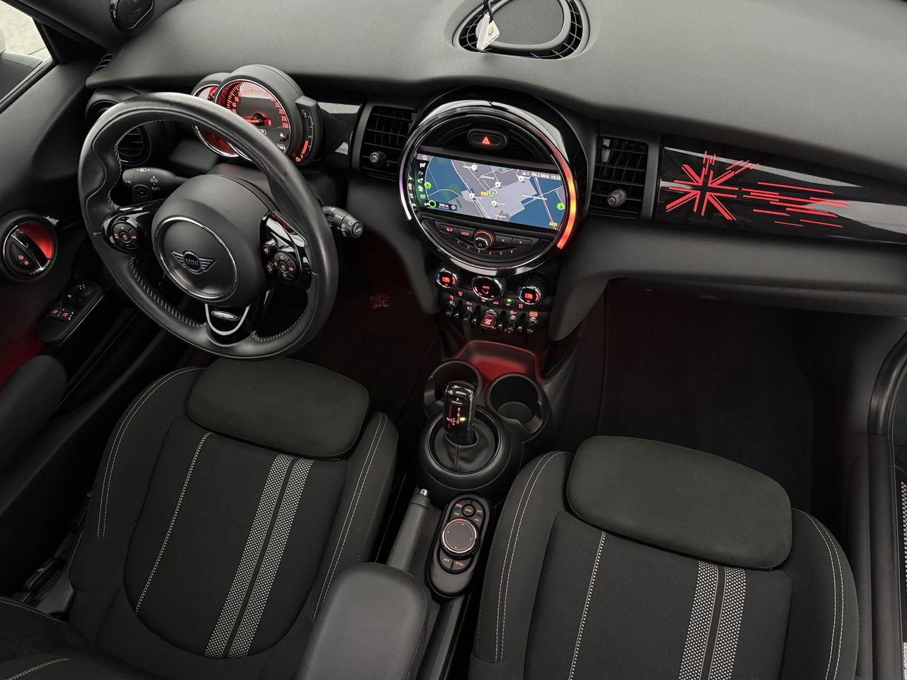 MINI Cooper S 2.0 Cooper S Knightsbridge Edition | 192PK | Panoramadak | Harman/Kardon | Sfeerverl. | LED | Carplay | Parkeersens.