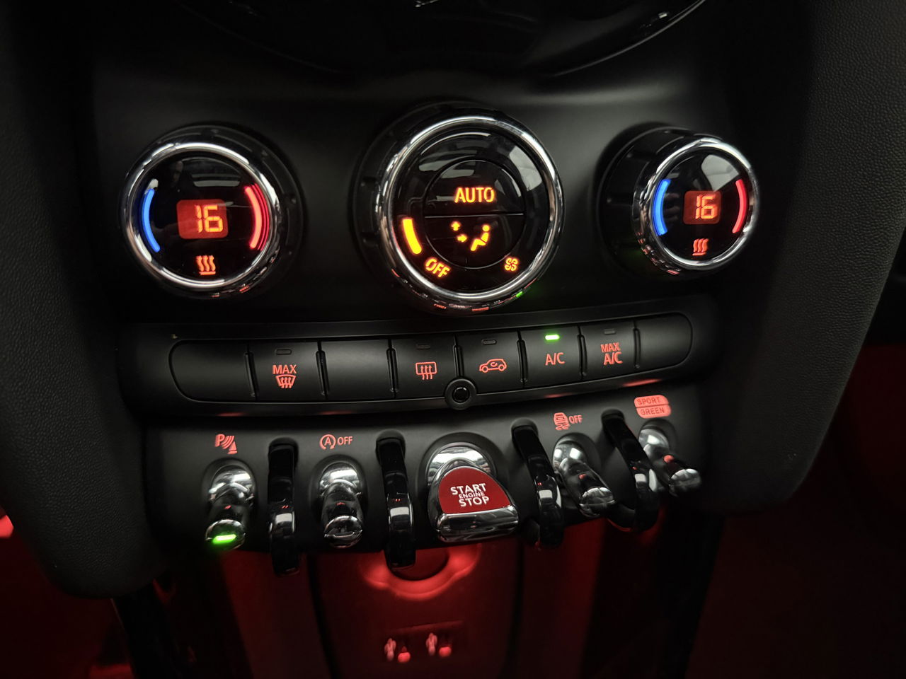 MINI Cooper S 2.0 Cooper S Knightsbridge Edition | 192PK | Panoramadak | Harman/Kardon | Sfeerverl. | LED | Carplay | Parkeersens.