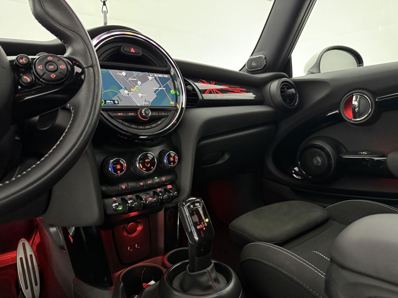 MINI Cooper S 2.0 Cooper S Knightsbridge Edition | 192PK | Panoramadak | Harman/Kardon | Sfeerverl. | LED | Carplay | Parkeersens.
