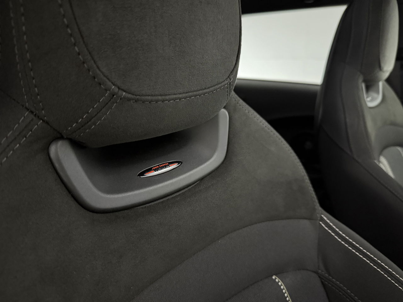 MINI Cooper S 2.0 Cooper S Knightsbridge Edition | 192PK | Panoramadak | Harman/Kardon | Sfeerverl. | LED | Carplay | Parkeersens.