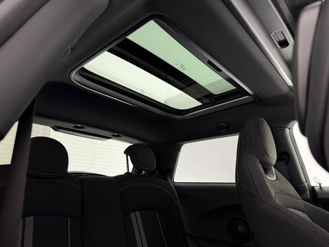 MINI Cooper S 2.0 Cooper S Knightsbridge Edition | 192PK | Pano | H/K | Sfeerverl. | LED | Carplay | Parkeersens.