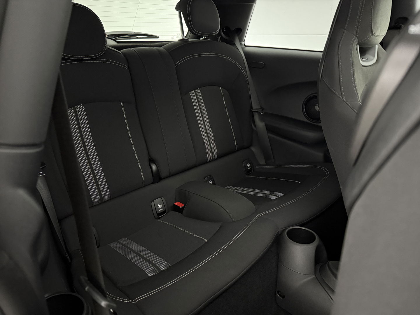 MINI Cooper S 2.0 Cooper S Knightsbridge Edition | 192PK | Pano | H/K | Sfeerverl. | LED | Carplay | Parkeersens.