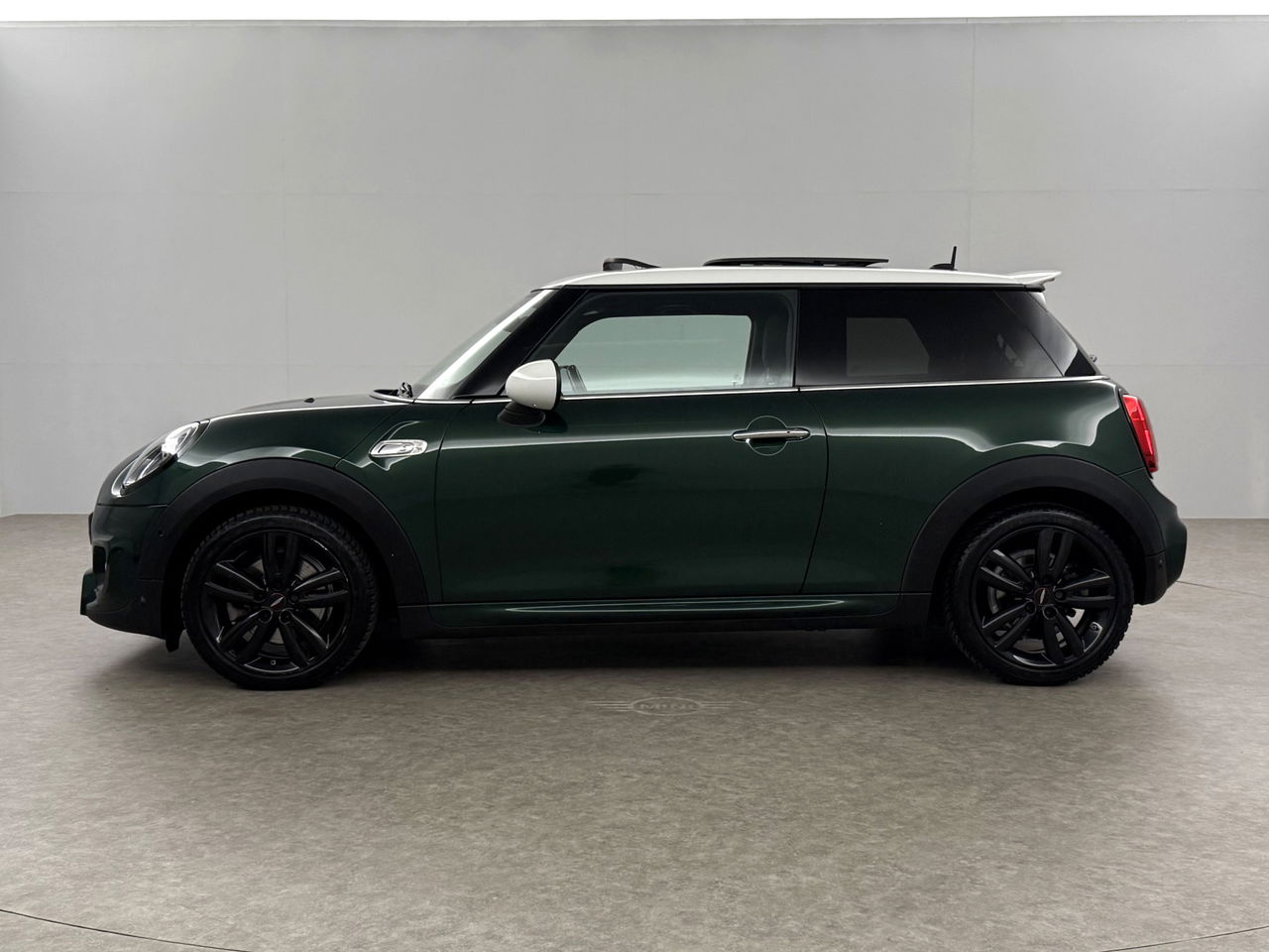 MINI Cooper S 2.0 Cooper S Knightsbridge Edition | 192PK | Panoramadak | Harman/Kardon | Sfeerverl. | LED | Carplay | Parkeersens.