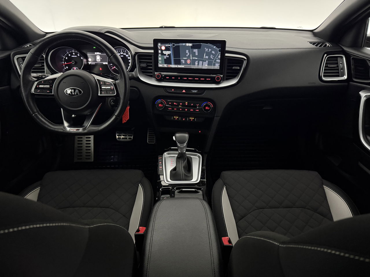 Kia ProCeed 1.4 T-GDI 140PK GT-Line | Camera | LED | Carplay | Virtual Cockpit | Cruisecontrol | Navigatie | Parkeersensoren