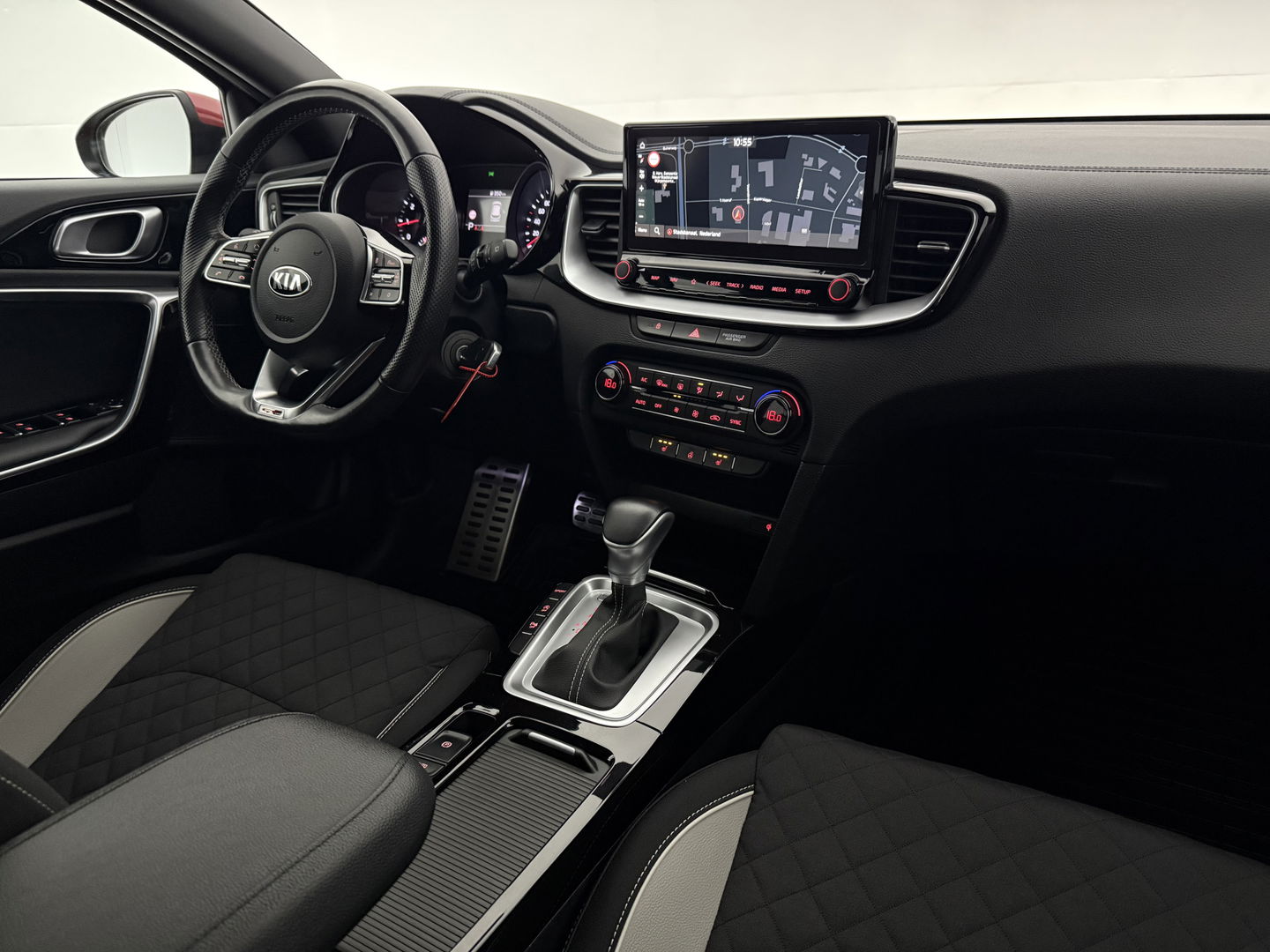 Kia ProCeed 1.4 T-GDI 140PK GT-Line | Camera | LED | Carplay | Virtual | Cruise | Navi | Parkeersens. l Stuur/Stoelverw.