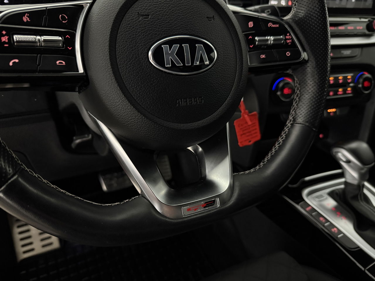 Kia ProCeed 1.4 T-GDI 140PK GT-Line | Camera | LED | Carplay | Virtual Cockpit | Cruisecontrol | Navigatie | Parkeersensoren
