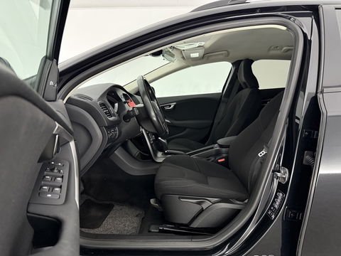 Volvo V40 1.6 T4 Cross Country | 180PK | Airco | Cruise | Navigatie | Dodehoek | Parkeersens.