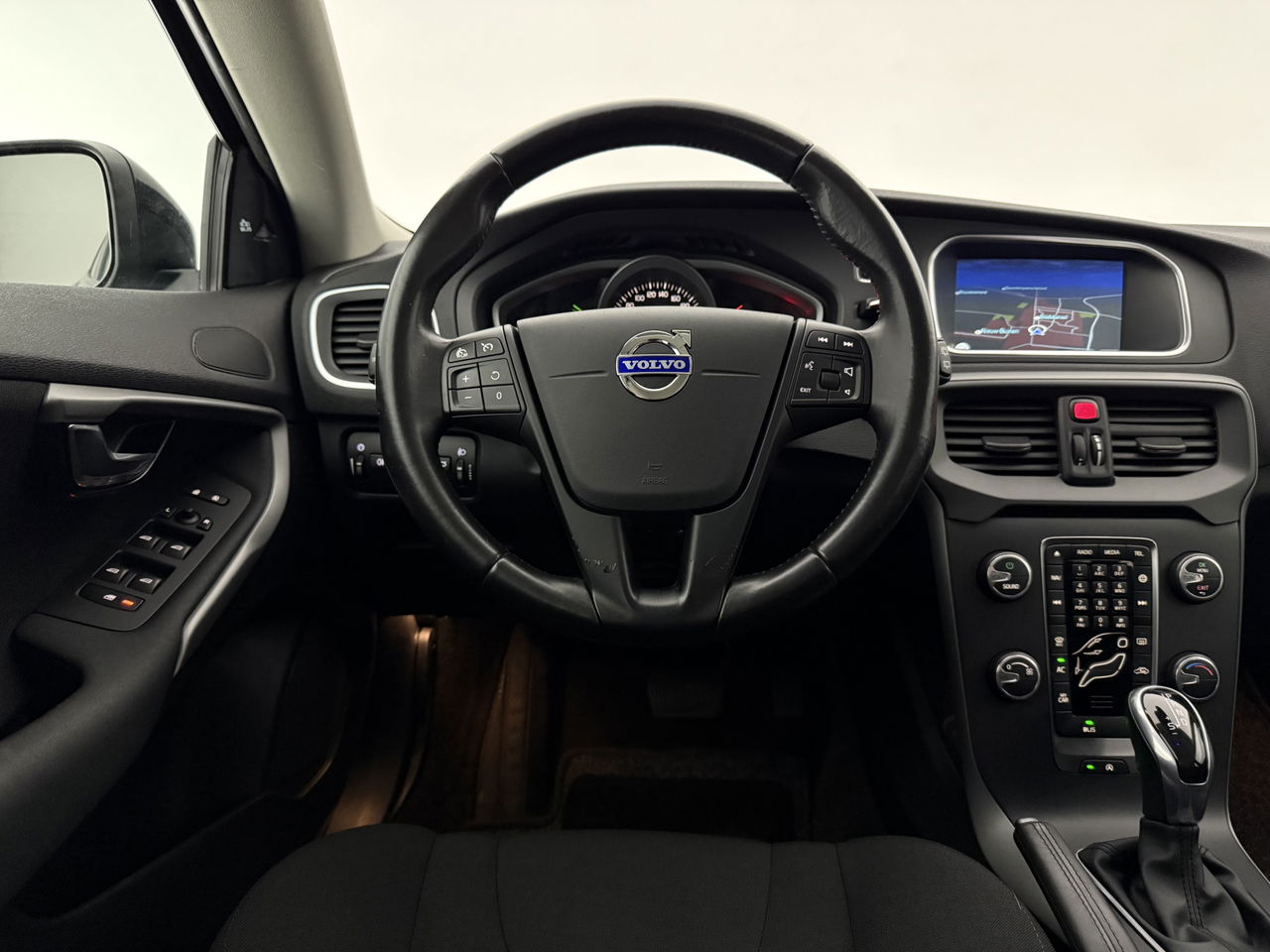 Volvo V40 1.6 T4 Cross Country | 180PK | Airco | Cruise | Navigatie | Parkeersensoren | 16"LMV