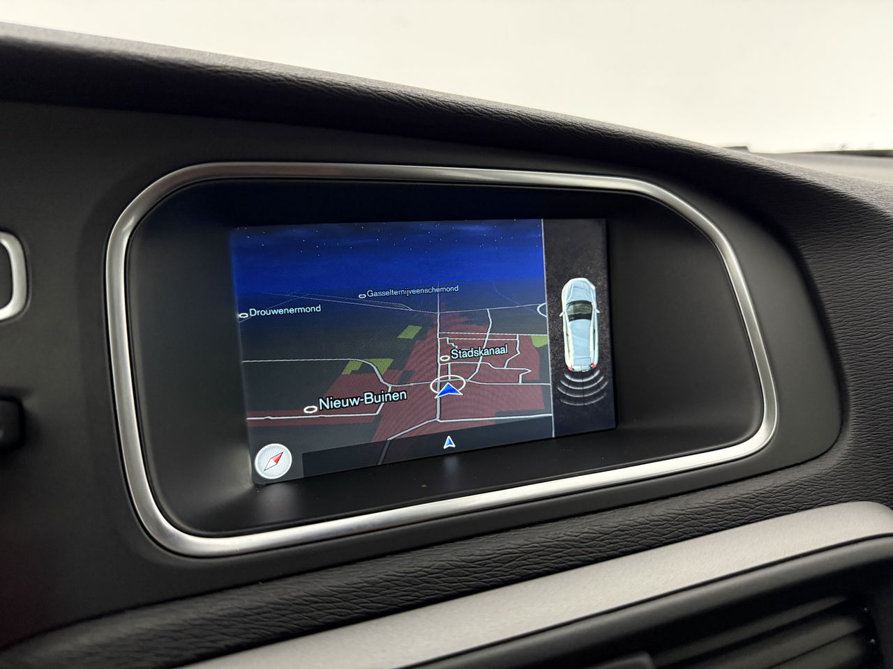 Volvo V40 1.6 T4 Cross Country | 180PK | Airco | Cruise | Navigatie | Parkeersensoren | 16"LMV