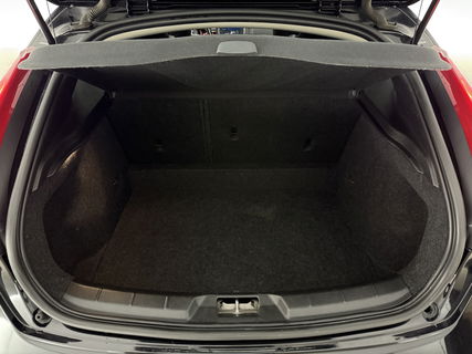 Volvo V40 1.6 T4 Cross Country | 180PK | Airco | Cruise | Navigatie | Parkeersensoren | 16"LMV