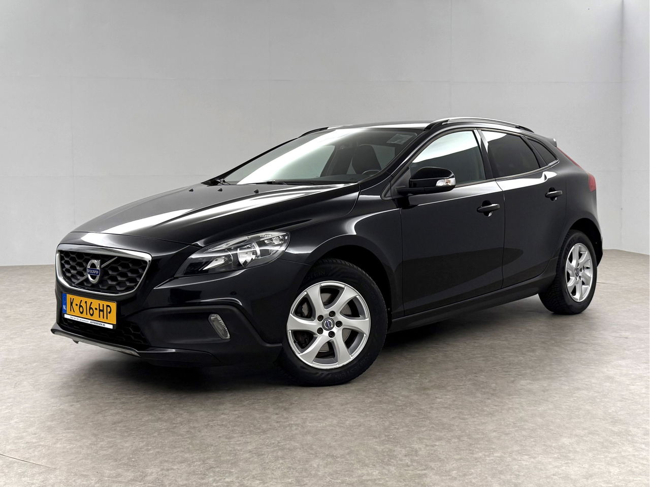 Volvo V40 1.6 T4 Cross Country | 180PK | Airco | Cruise | Navigatie | Parkeersensoren | 16"LMV