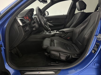BMW 3-serie 320d High Executive 191PK M-Sport | Panoramadak | LED | Cruisecontrol | Navigatie | Parkeersens. | 19"LMV