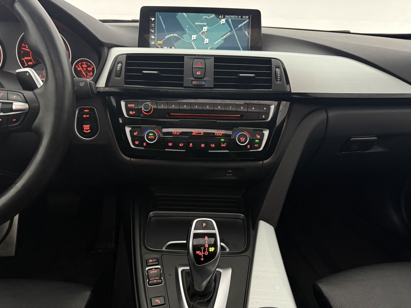 BMW 3-serie 320d High Executive 191PK M-Sport | Pano | LED | Cruise | Navigatie | Parkeersens. | Stoelverw.