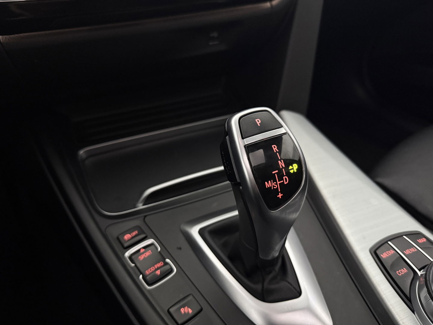 BMW 3-serie 320d High Executive 191PK M-Sport | Pano | LED | Cruise | Navigatie | Parkeersens. | Stoelverw.