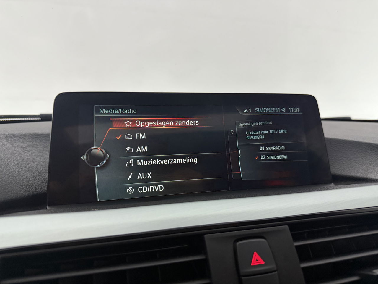 BMW 3-serie 320d High Executive 191PK M-Sport | Panoramadak | LED | Cruisecontrol | Navigatie | Parkeersens. | 19"LMV