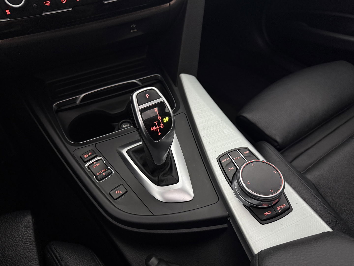 BMW 3-serie 320d High Executive 191PK M-Sport | Pano | LED | Cruise | Navigatie | Parkeersens. | Stoelverw.