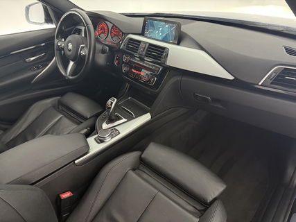 BMW 3-serie 320d High Executive 191PK M-Sport | Panoramadak | LED | Cruisecontrol | Navigatie | Parkeersens. | 19"LMV