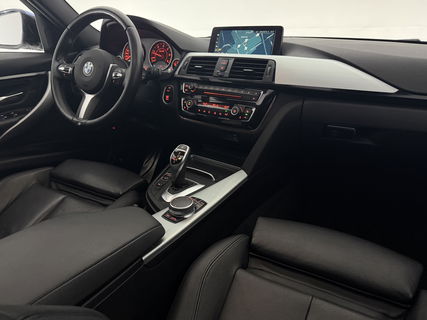 BMW 3-serie 320d High Executive 191PK M-Sport | Panoramadak | LED | Cruisecontrol | Navigatie | Parkeersens. | 19"LMV