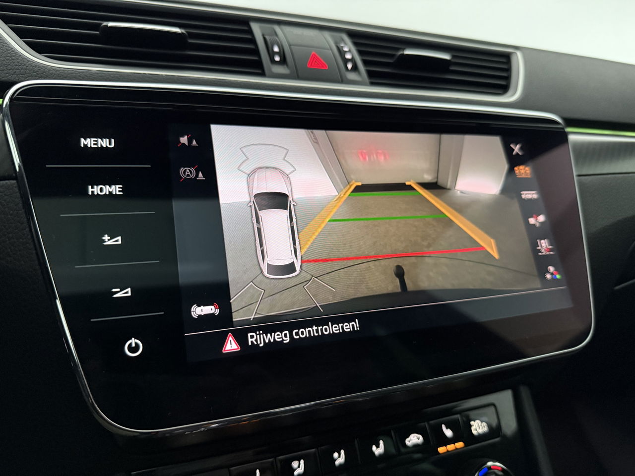 Škoda Superb 1.5 TSI 150PK ACT Sportline Business Pano LED Sfeer Trekaak Virtual Camera Carplay Memory Clima Cruise Navi PDC 19''LMV