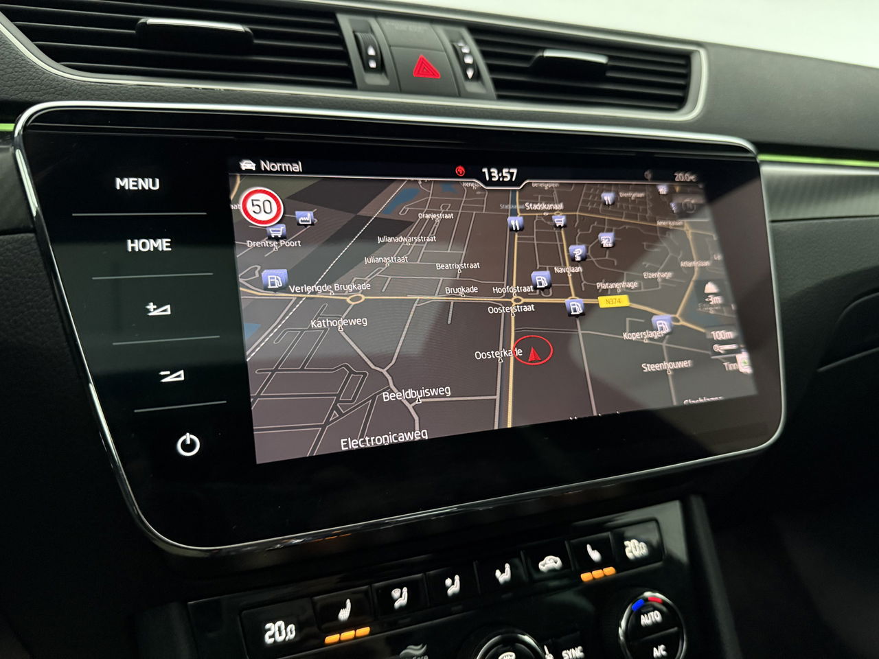 Škoda Superb 1.5 TSI 150PK ACT Sportline Business Pano LED Sfeer Trekaak Virtual Camera Carplay Memory Clima Cruise Navi PDC 19''LMV