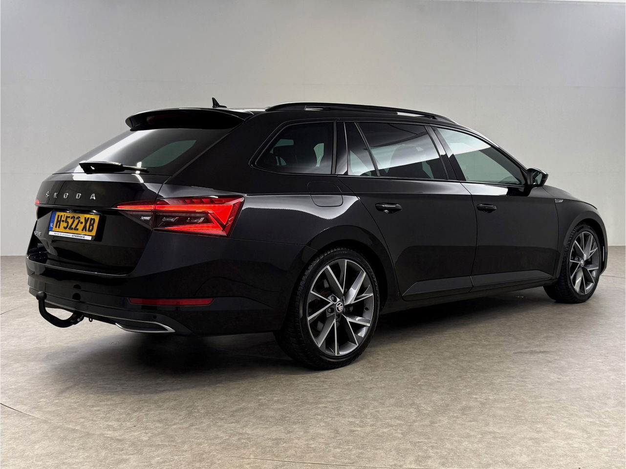 Škoda Superb 1.5 TSI 150PK ACT Sportline Business Pano LED Sfeer Trekaak Virtual Camera Carplay Memory Clima Cruise Navi PDC 19''LMV