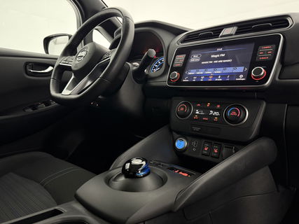 Nissan Leaf Acenta 40 kWh | LED | Camera | Carplay | Clima | Cruisecontrol | 16''LMV