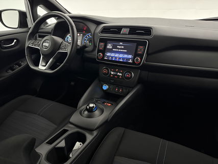 Nissan Leaf Acenta 40 kWh | LED | Camera | Carplay | Clima | Cruisecontrol | 16''LMV