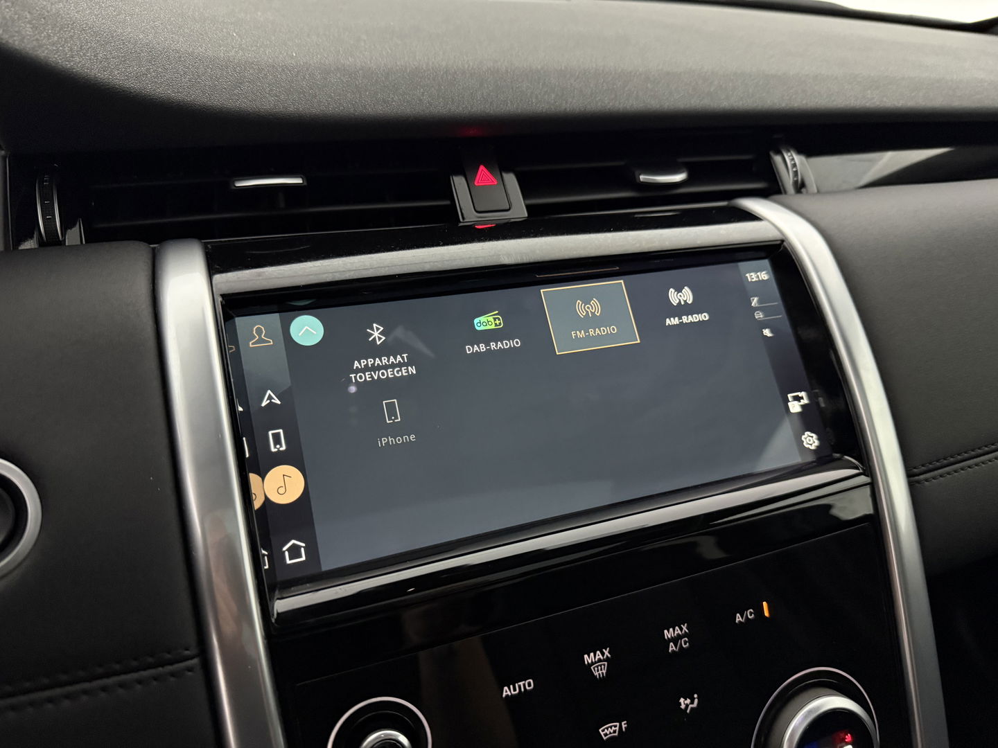 Land Rover Discovery Sport P300e 1.5 R-Dynamic HSE 254PK l Pano l Memory l 360° l Dodehoek l Carplay l Clima l Leder l LED l Trekh. l Virtual l Navi l Parkeersens.