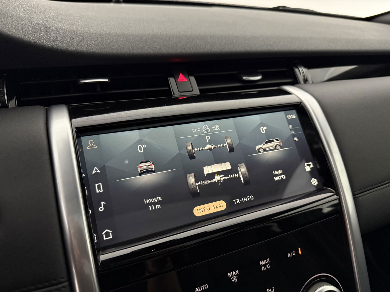 Land Rover Discovery Sport P300e 1.5 R-Dynamic HSE 254PK Pano Memory ACC Camera Carplay Clima Leder LED Trekhaak Virtual Navi PDC 20"LMV