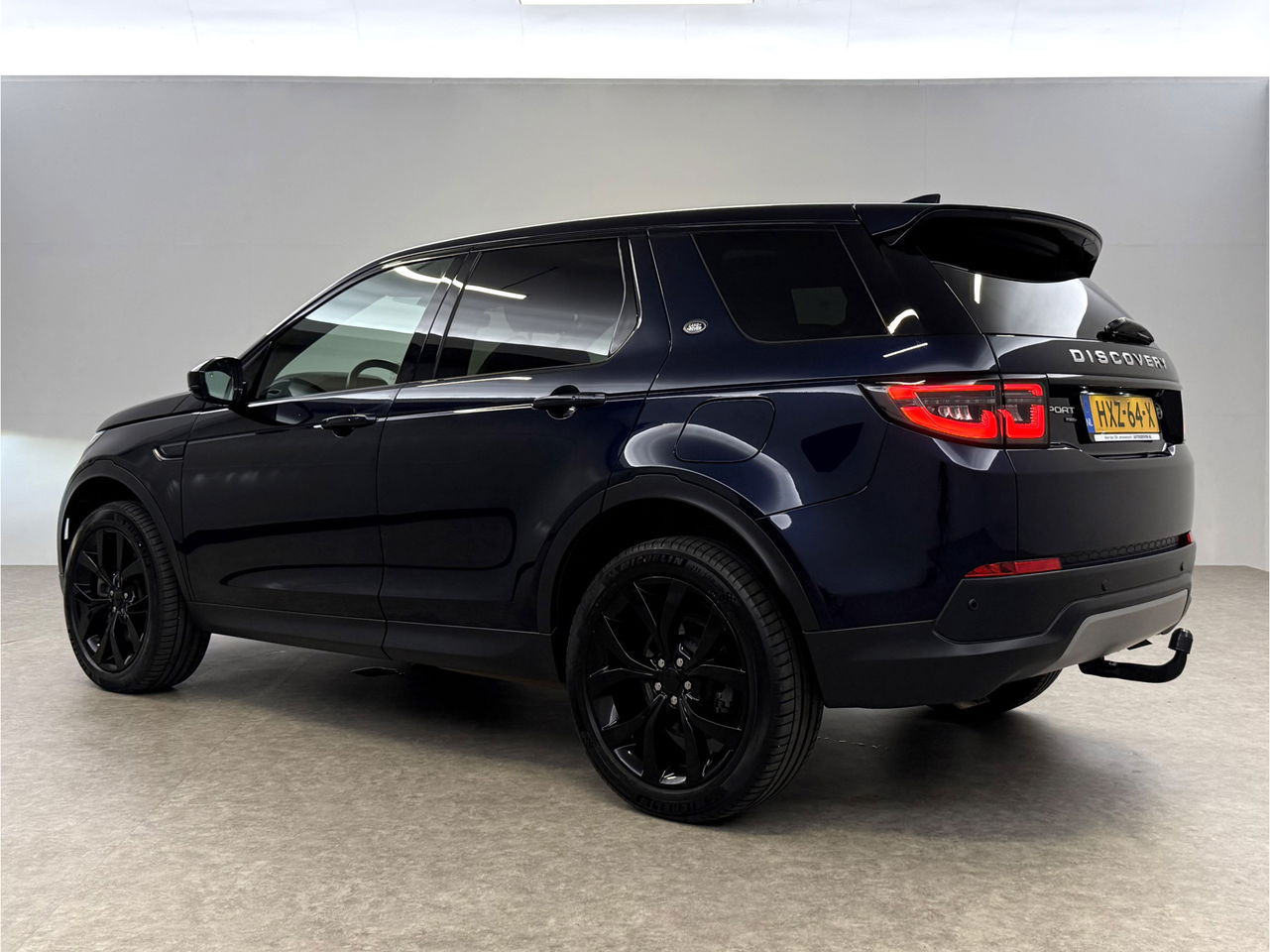Land Rover Discovery Sport P300e 1.5 R-Dynamic HSE 254PK Pano Memory ACC Camera Carplay Clima Leder LED Trekhaak Virtual Navi PDC 20"LMV