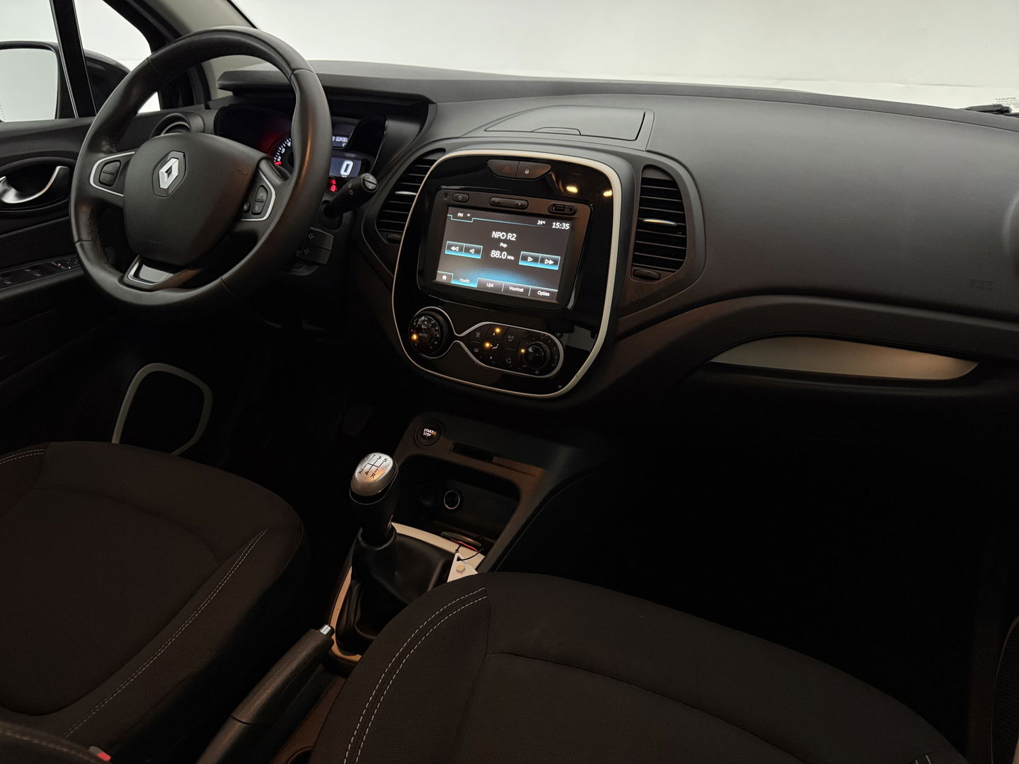 Renault Captur 0.9 TCe Limited | Cruise | LED | Parkeersens. | Clima