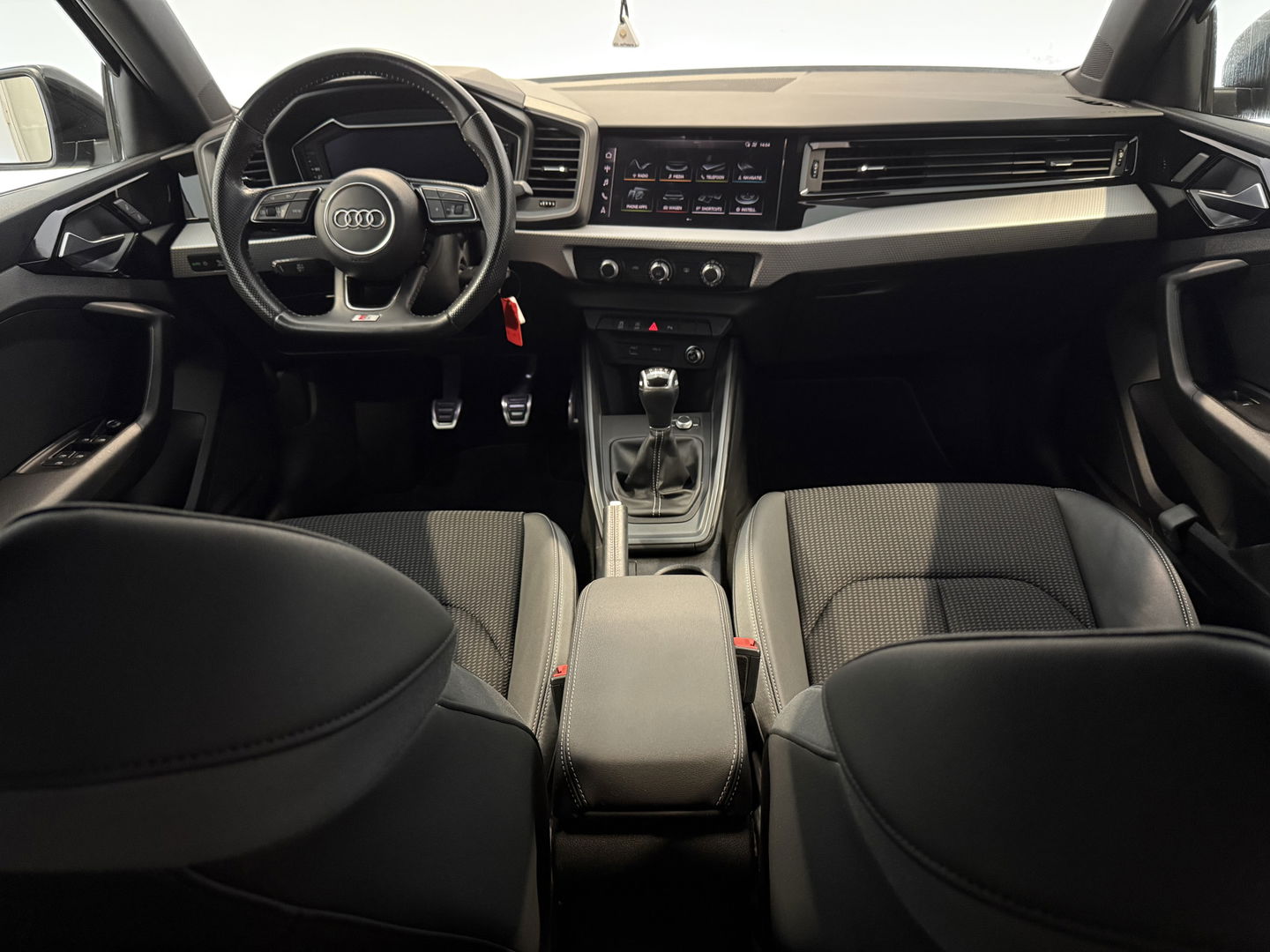 Audi A1 25 TFSI S-line | Virutal | Carplay | Cruise | Parkeersens. | LED | NAP