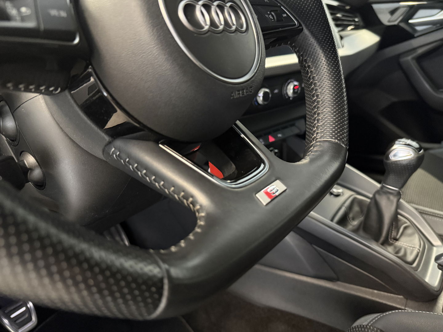 Audi A1 25 TFSI S-line | Virutal | Carplay | Cruise | Parkeersens. | LED | NAP