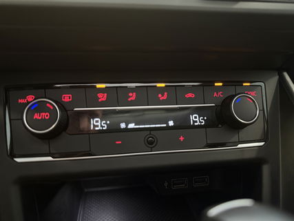 Volkswagen Polo 1.5 TSI R-line | 150PK | Pano | LED | Adaptive Cruise | Carplay | NAP