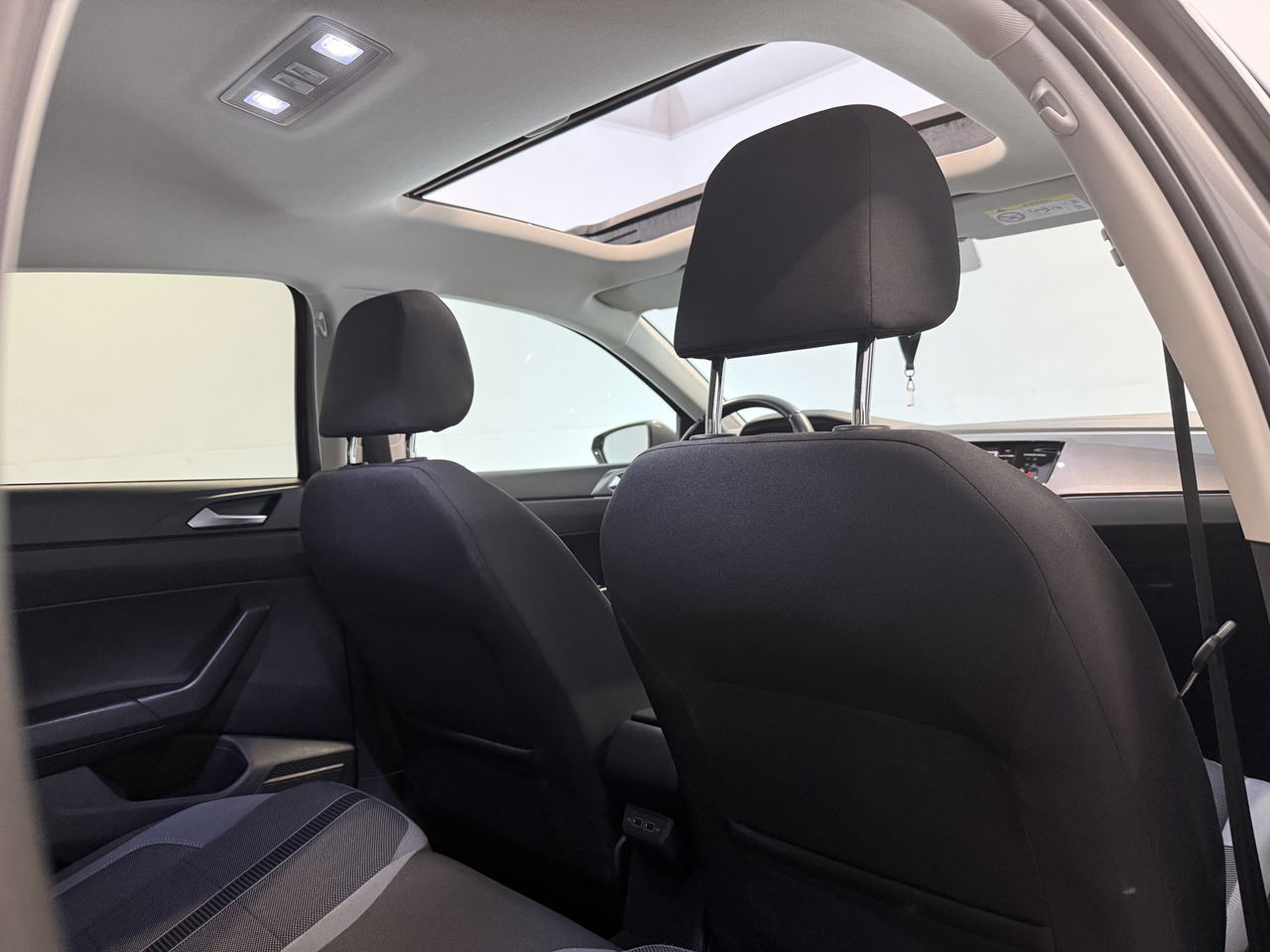 Volkswagen Polo 1.5 TSI R-line | 150PK | Pano | LED | Adaptive Cruise | Carplay | NAP