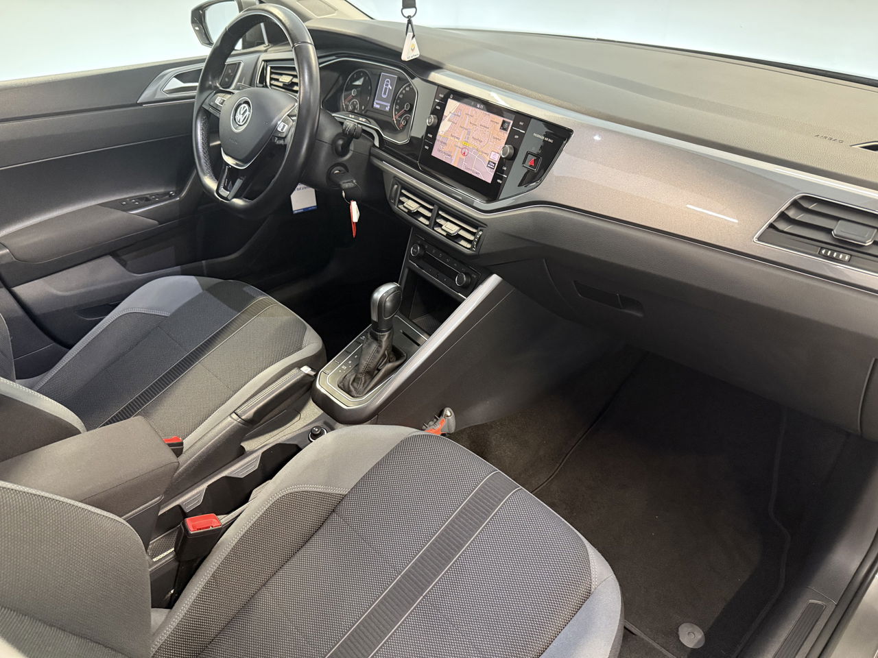 Volkswagen Polo 1.5 TSI R-line | 150PK | Pano | LED | Adaptive Cruise | Carplay | NAP