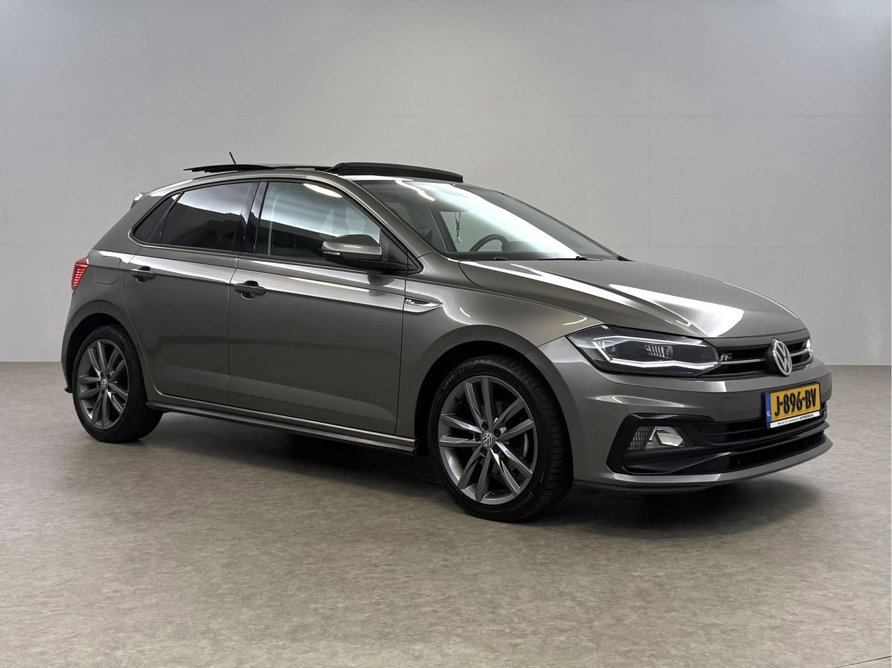Volkswagen Polo 1.5 TSI R-line | 150PK | Pano | LED | Adaptive Cruise | Carplay | NAP