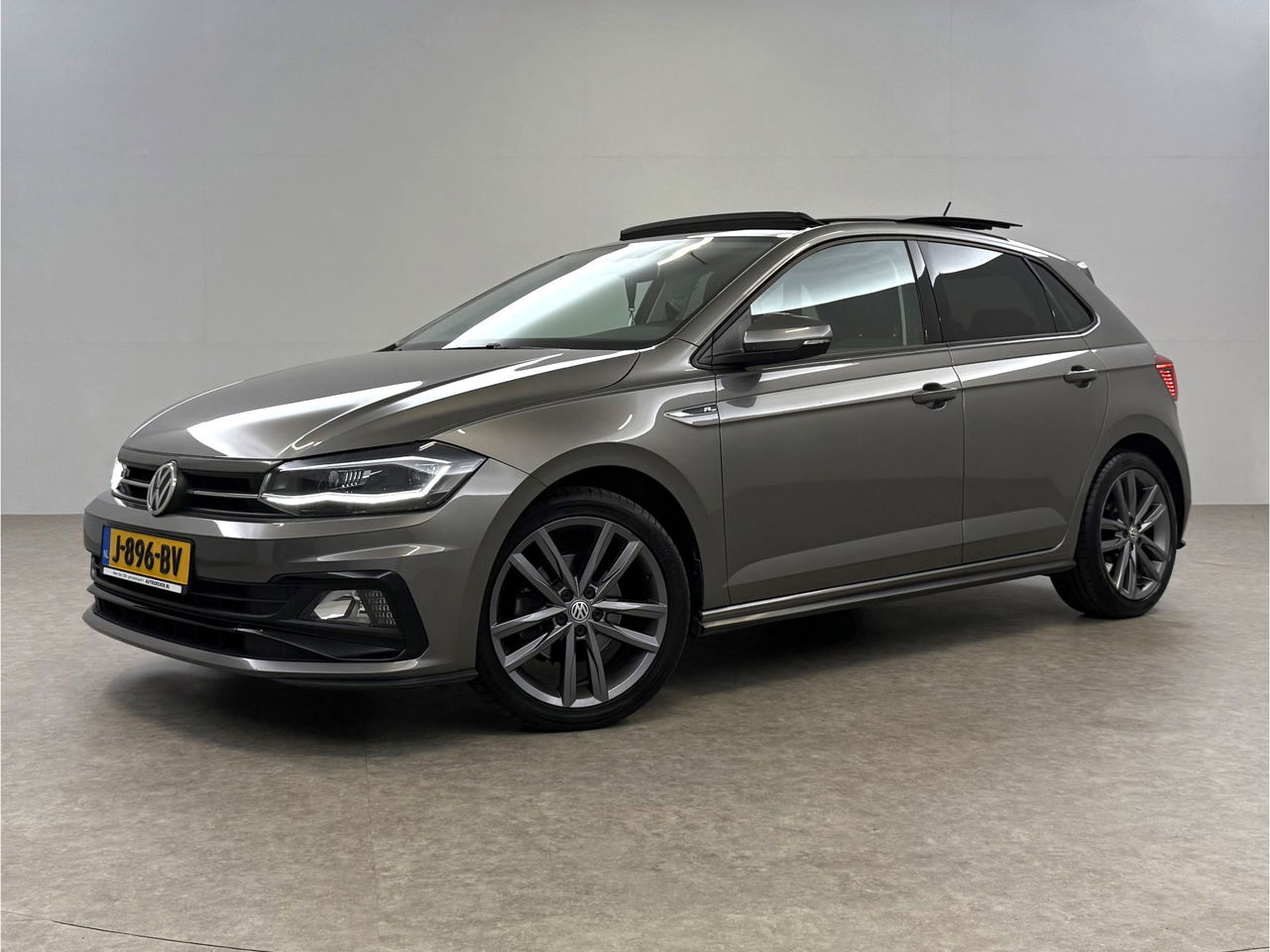 Volkswagen Polo 1.5 TSI R-line | 150PK | Pano | LED | Adaptive Cruise | Carplay | NAP
