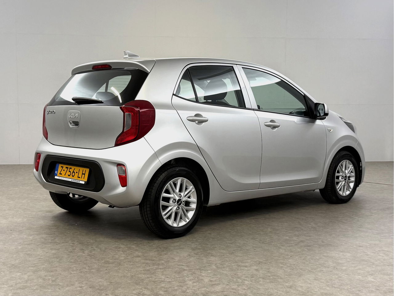 Kia Picanto 1.0 DPi DynamicLine | Camera | Cruise | Carplay | Airco | Orig. NL