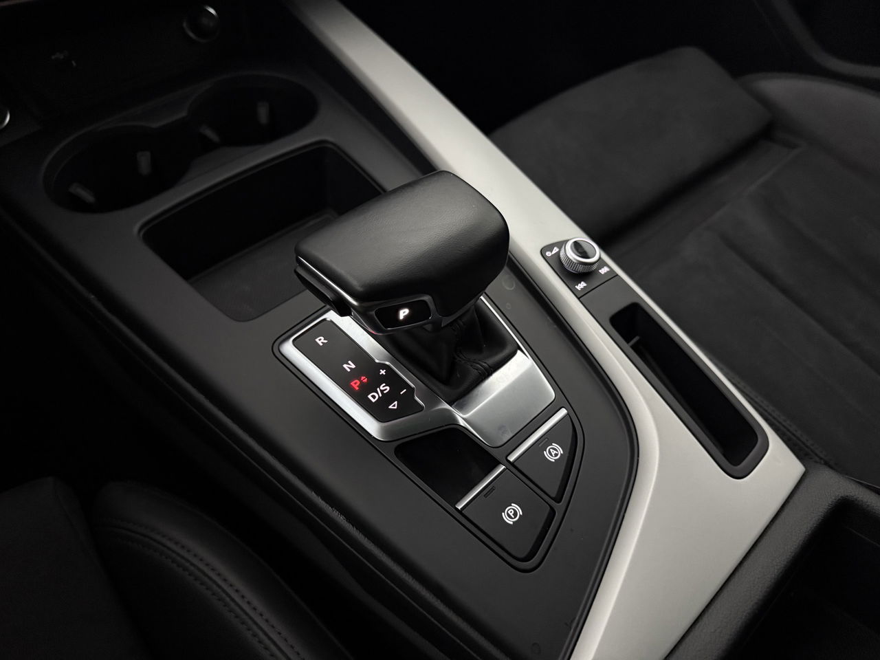 Audi A5 35 TFSI 150PK Black Edition S-Line | Virtual | Camera | Carplay | LED Stoelverw.