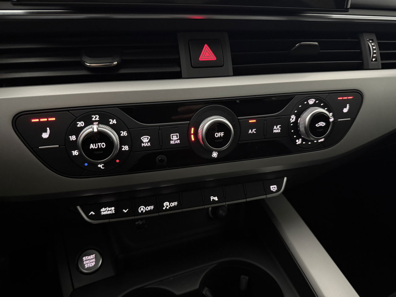 Audi A5 35 TFSI 150PK Black Edition S-Line | Virtual | Camera | Carplay | LED Stoelverw.