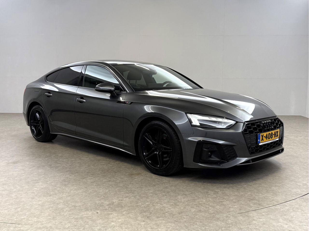 Audi A5 35 TFSI 150PK Black Edition S-Line | Virtual | Camera | Carplay | LED Stoelverw.