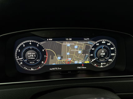 Volkswagen Golf 1.5 TSI 150PK R-line | Camera | Carplay | Adaptive Cruise | Virtual | LED | Parkeersens.