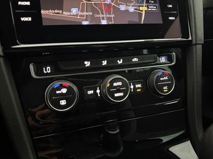 Volkswagen Golf 1.5 TSI 150PK R-line | Camera | Carplay | Adaptive Cruise | Virtual | LED | Parkeersens.
