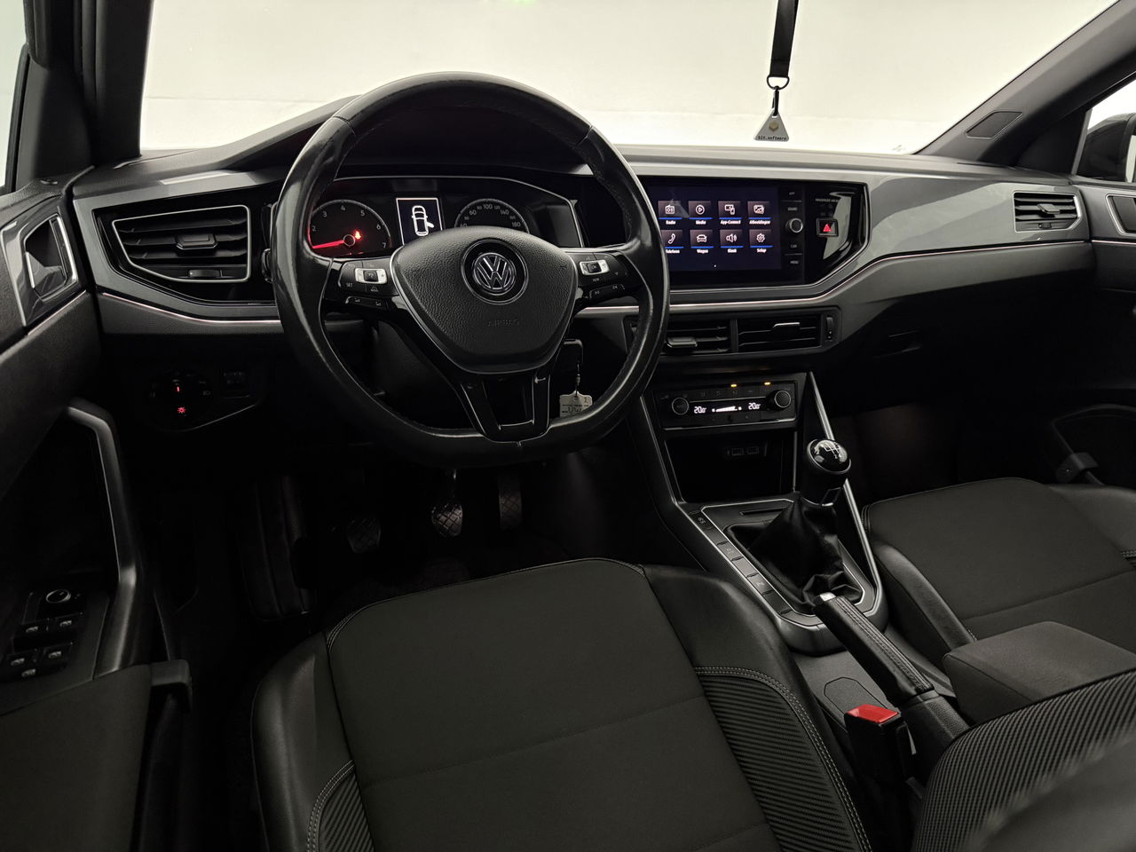 Volkswagen Polo 1.0 TSI R-line | Carplay | Navigatie | Adaptive Cruise | LED | Parkeersens. | NAP