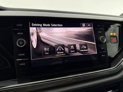 Volkswagen Polo 1.0 TSI R-line | Carplay | Navigatie | Adaptive Cruise | LED | Parkeersens. | NAP