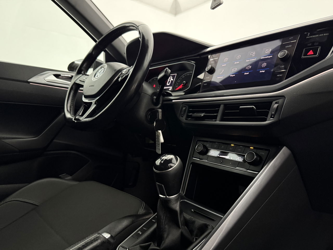 Volkswagen Polo 1.0 TSI R-line | Carplay | Navigatie | Adaptive Cruise | LED | Parkeersens. | NAP