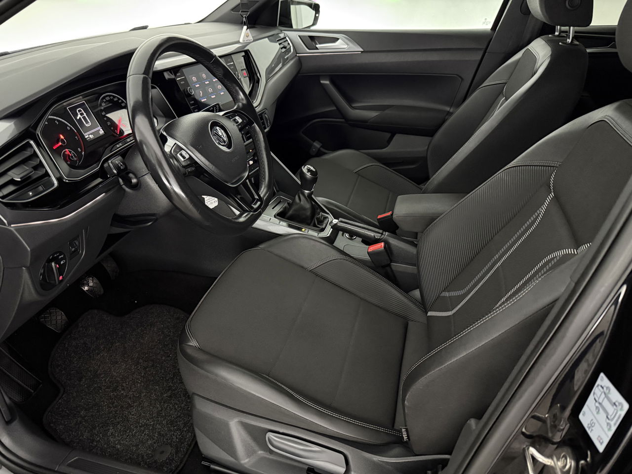 Volkswagen Polo 1.0 TSI R-line | Carplay | Navigatie | Adaptive Cruise | LED | Parkeersens. | NAP