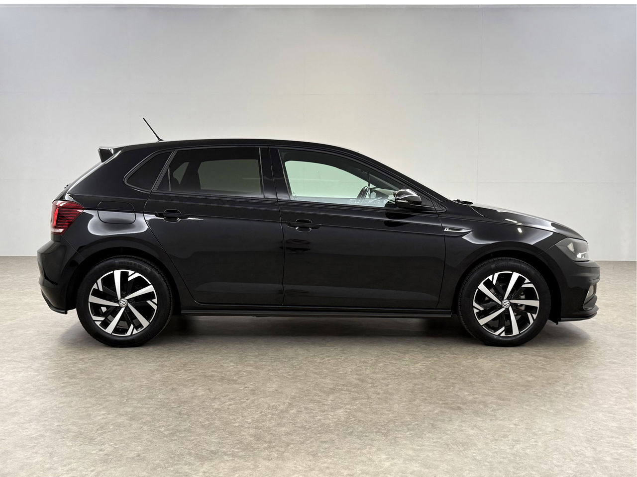 Volkswagen Polo 1.0 TSI R-line | Carplay | Navigatie | Adaptive Cruise | LED | Parkeersens. | NAP